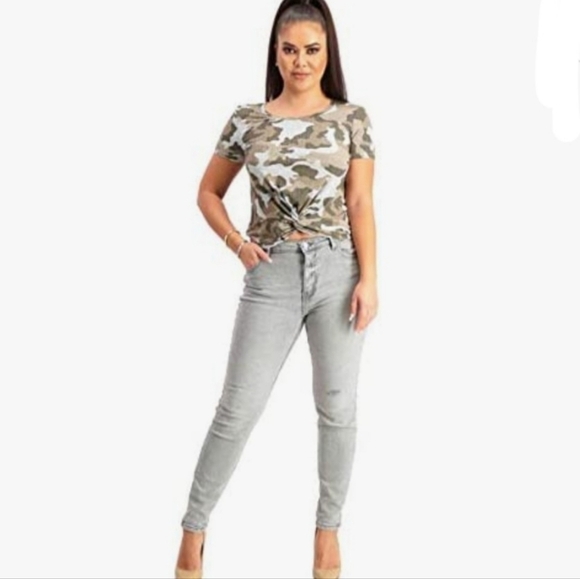 FREE With Purchase Hippie Rose Top In Olive Camo Twist Front Size XS - Picture 12 of 13